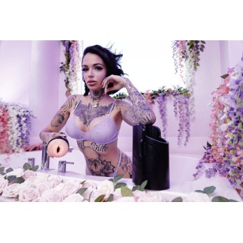 Kiiroo Feel Leigh Raven Masturbator
