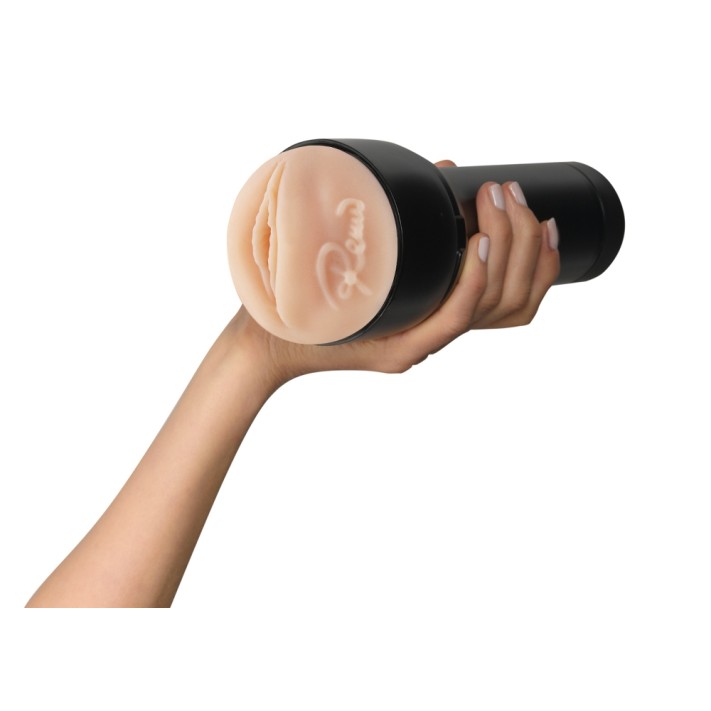 Kiiroo Feel Romi Chase Masturbator