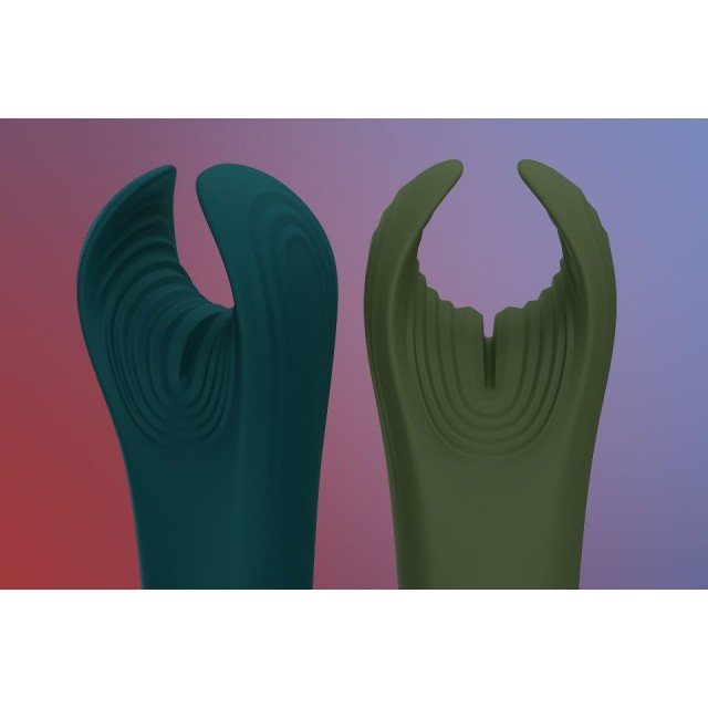 Fun Factory Manta Vibrating Stroker - Sea Blue/Black