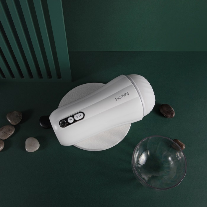 SVAKOM Robin Stroking Masturbator - White