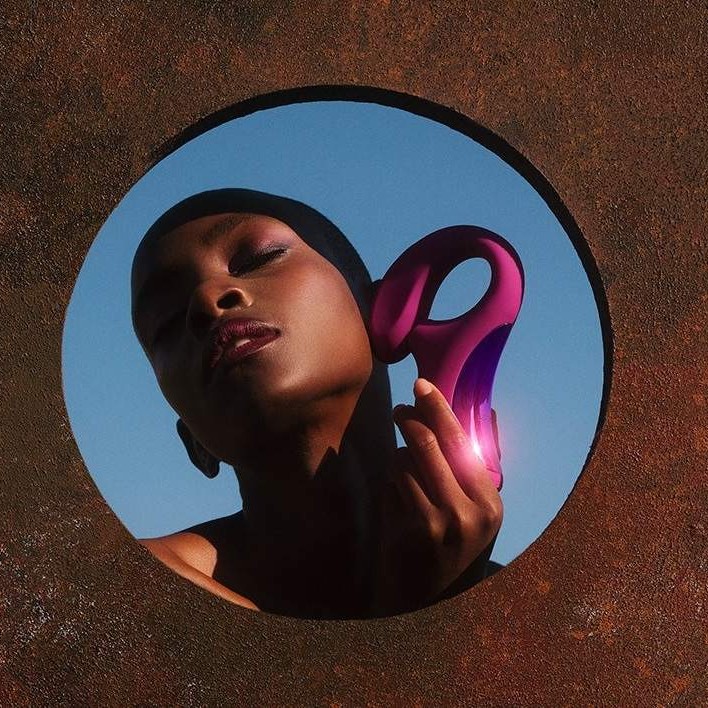 Lelo Enigma Cruise Clitoral Stimulator - Deep Rose