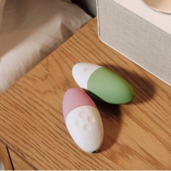 Lelo Siri 3 Sound Activated Vibrator - Soft Pink