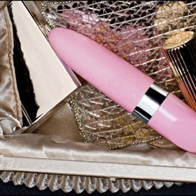 Lelo Mia 2 Mini Vibrator - Deep Rose