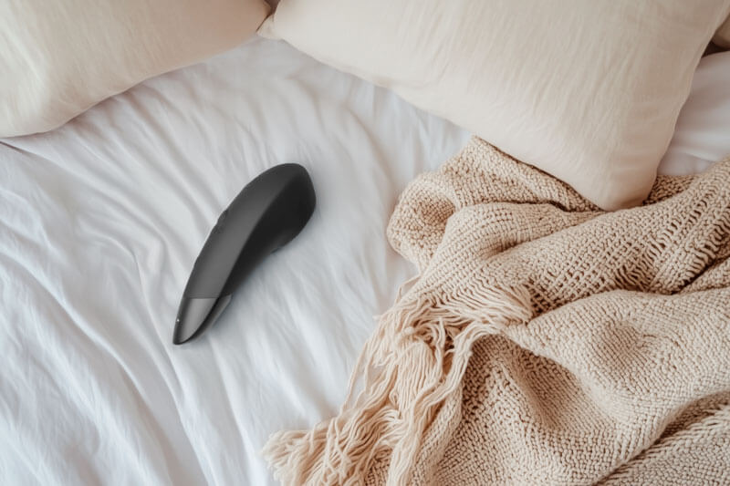 Womanizer - Enhance Pleasure Air & Deep Vibration Clit Stimulator - Black photo-8