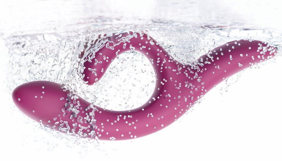 We-Vibe - Nova 2 Vibrator - Fuchsia photo-7 We-Vibe - Nova 2 Vibrator - Fuchsia photo-7