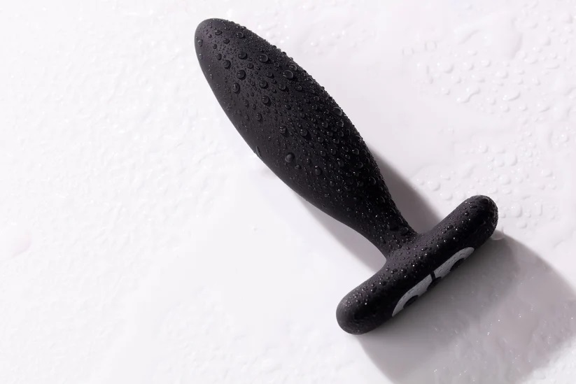 Je Joue - Vesta Vibro Butt Plug - Black photo-13 Je Joue - Vesta Vibro Butt Plug - Black photo-13