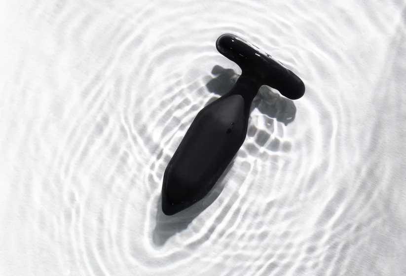 Je Joue - Onyx Vibro Butt Plug - Black photo-11