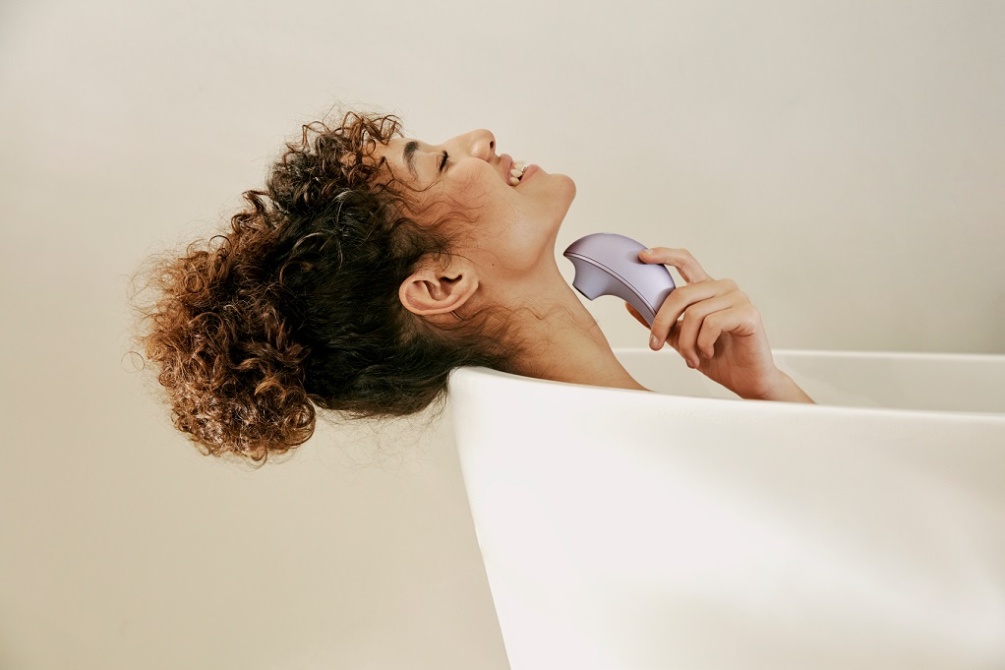 SVAKOM - Pulse Galaxie APP Stimulator w Projector - Metal Lilac photo-15