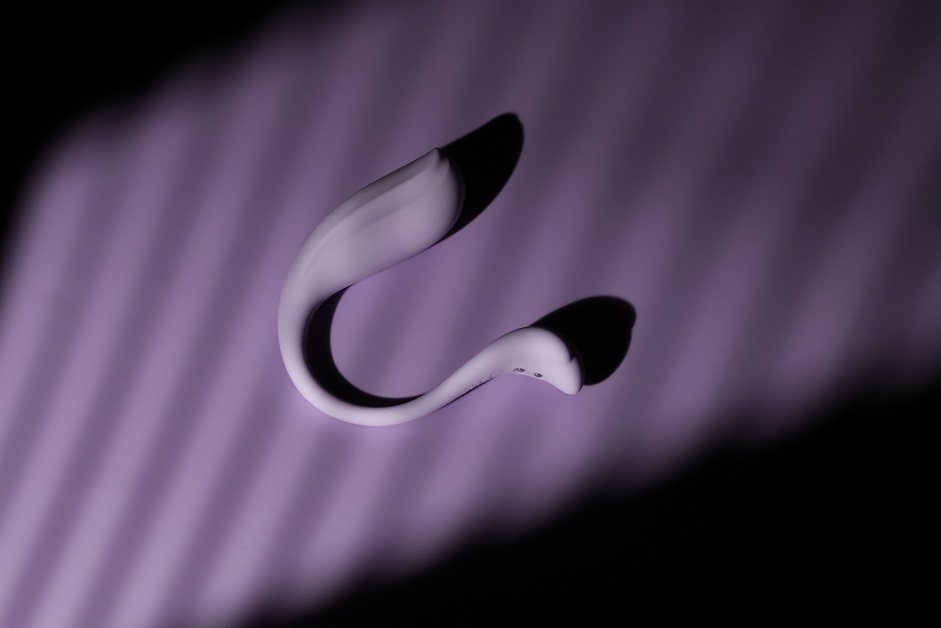 SVAKOM - Phoenix Neo 2 Interactive Egg Vibrator - Pastel Lilac photo-11