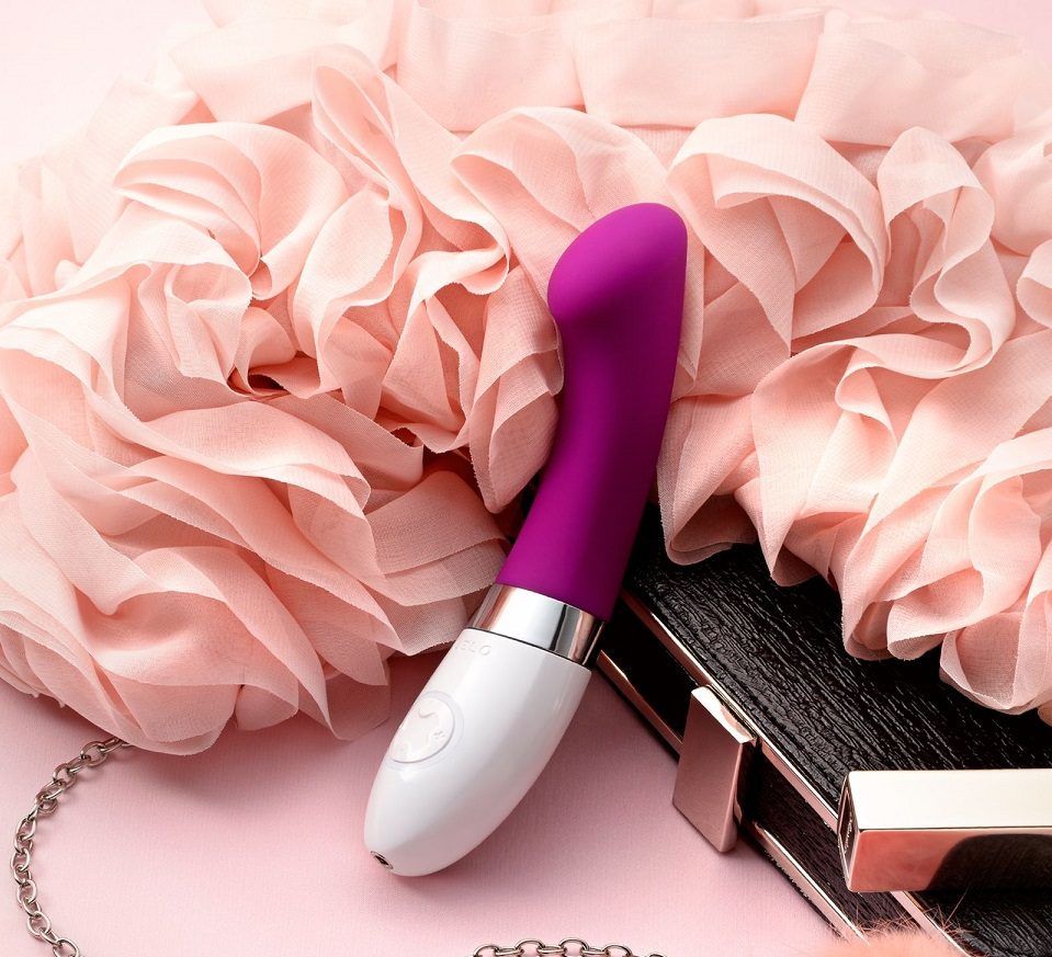 Lelo - Gigi 2 G-Spot Vibrator - Deep Rose photo-6