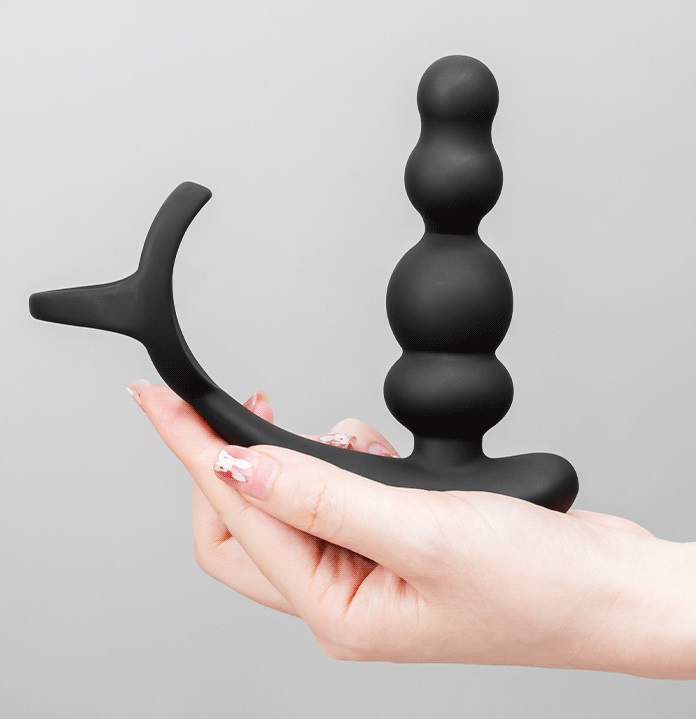 MyToys - MyRevo Plug w Remote - Black photo-2 MyToys - MyRevo Plug w Remote - Black photo-2