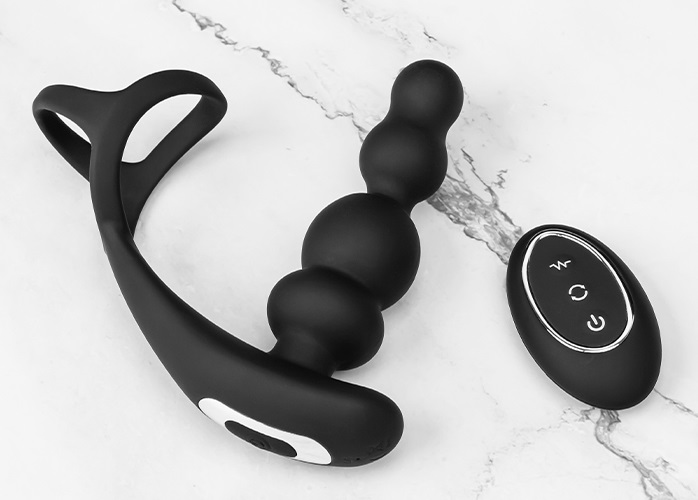 MyToys - MyRevo Plug w Remote - Black photo-4 MyToys - MyRevo Plug w Remote - Black photo-4