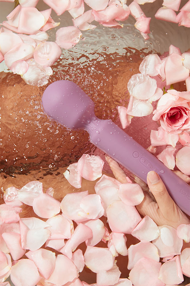 SVAKOM - Emma Neo 2 Interactive Wand Vibrator - Romantic Rose photo-8 SVAKOM - Emma Neo 2 Interactive Wand Vibrator - Romantic Rose photo-8