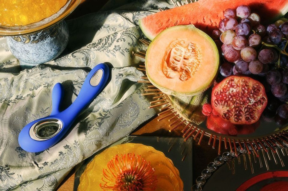 Lelo - Soraya Wave Rabbit Vibrator - Midnight Blue photo-6