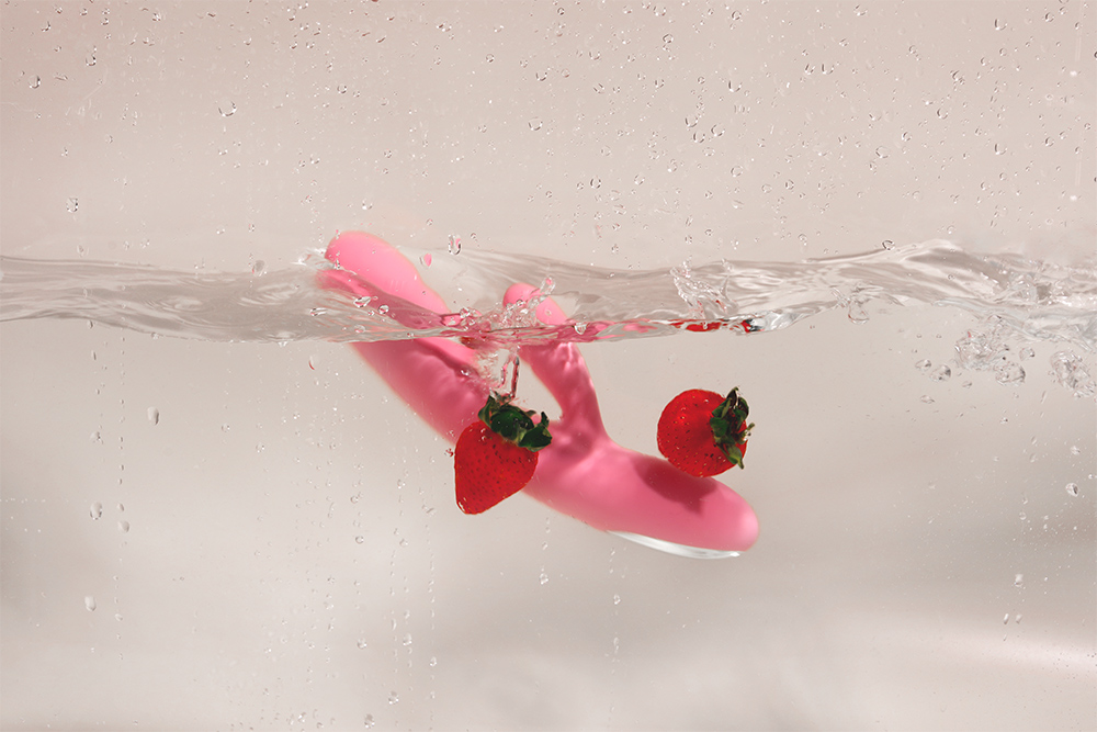 SVAKOM - Avery Thrusting Rabbit Vibrator - Strawberry Pink photo-11 SVAKOM - Avery Thrusting Rabbit Vibrator - Strawberry Pink photo-11