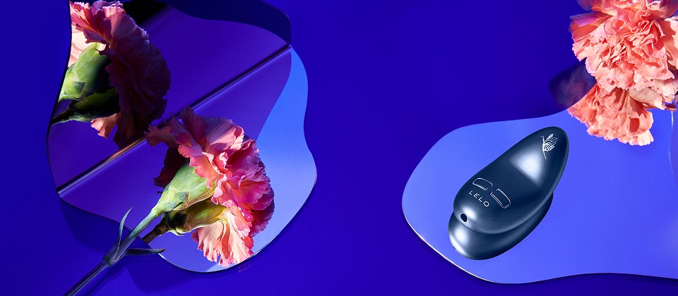 Lelo - Nea 3 Mini Vibrator - Alien Blue photo-4